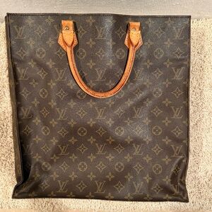 Louis Vuitton Sac Plat Monogram Canvas Bag